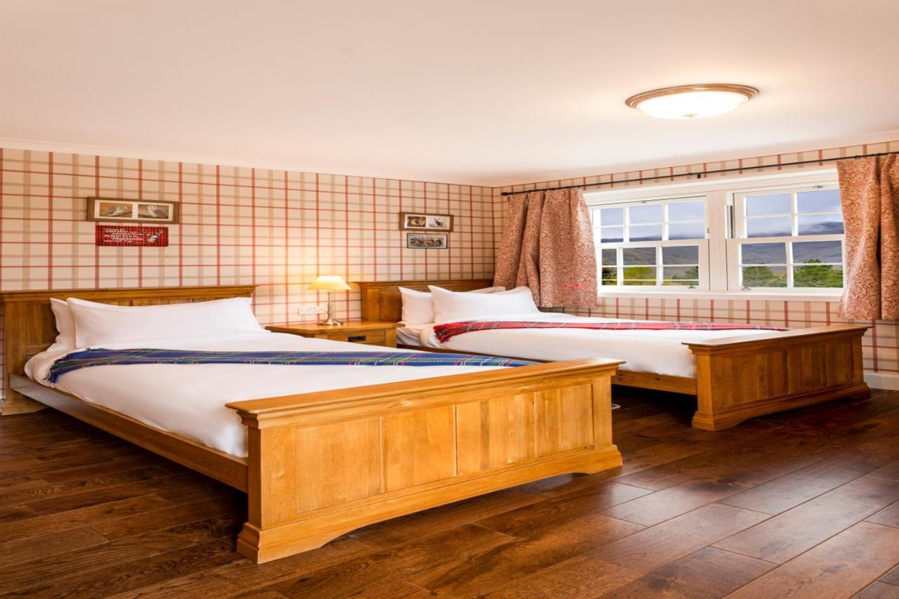The Cluanie Inn Glenmoriston Экстерьер фото
