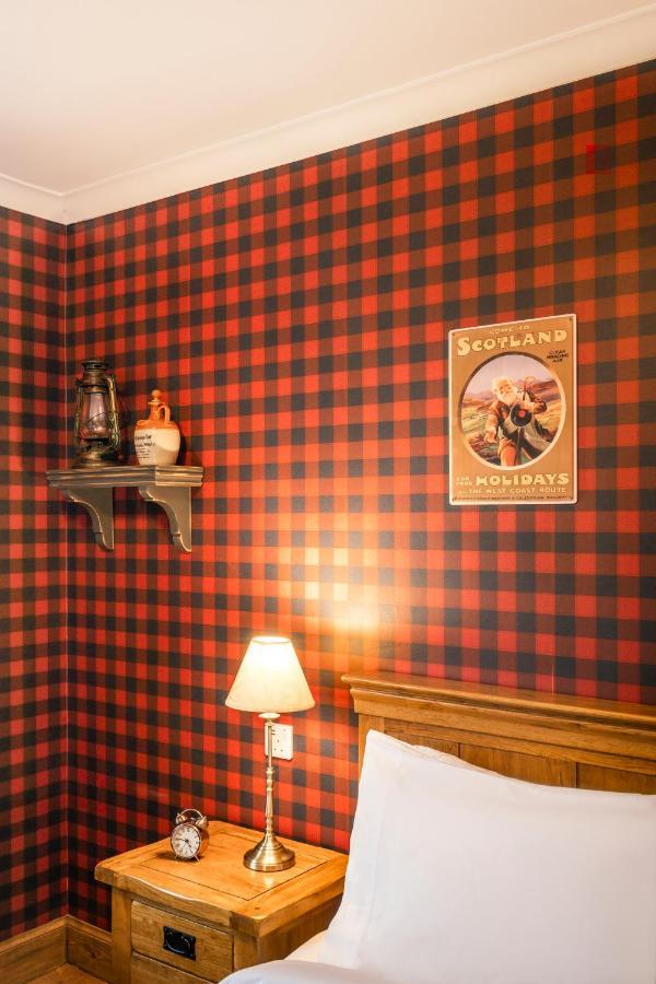 The Cluanie Inn Glenmoriston Экстерьер фото