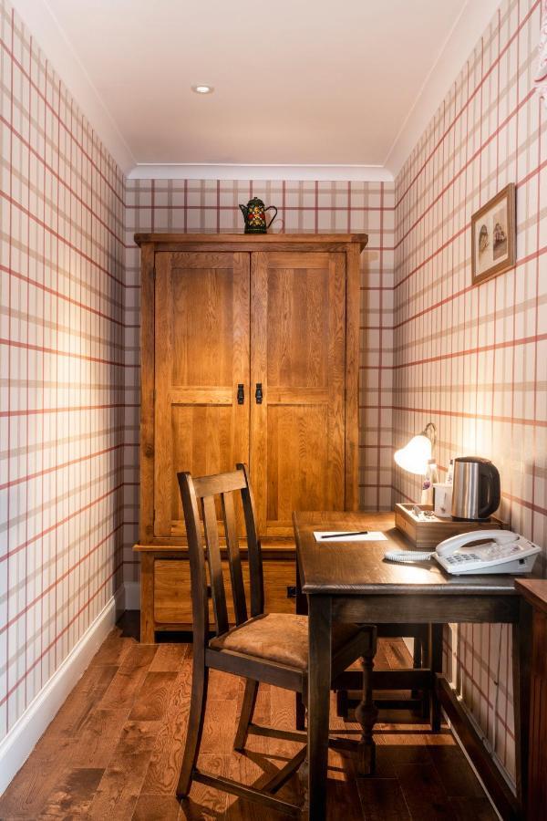 The Cluanie Inn Glenmoriston Экстерьер фото