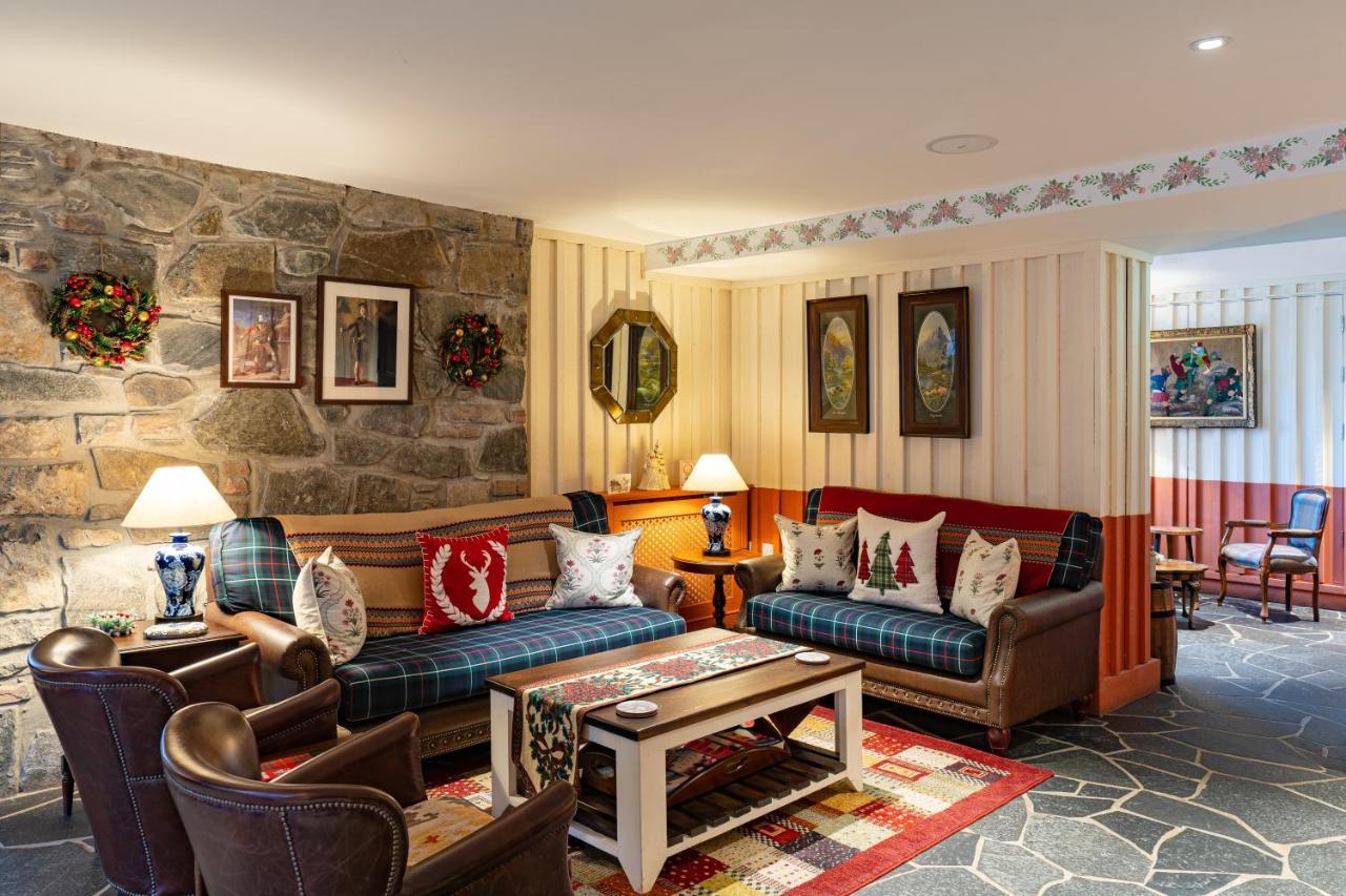 The Cluanie Inn Glenmoriston Экстерьер фото