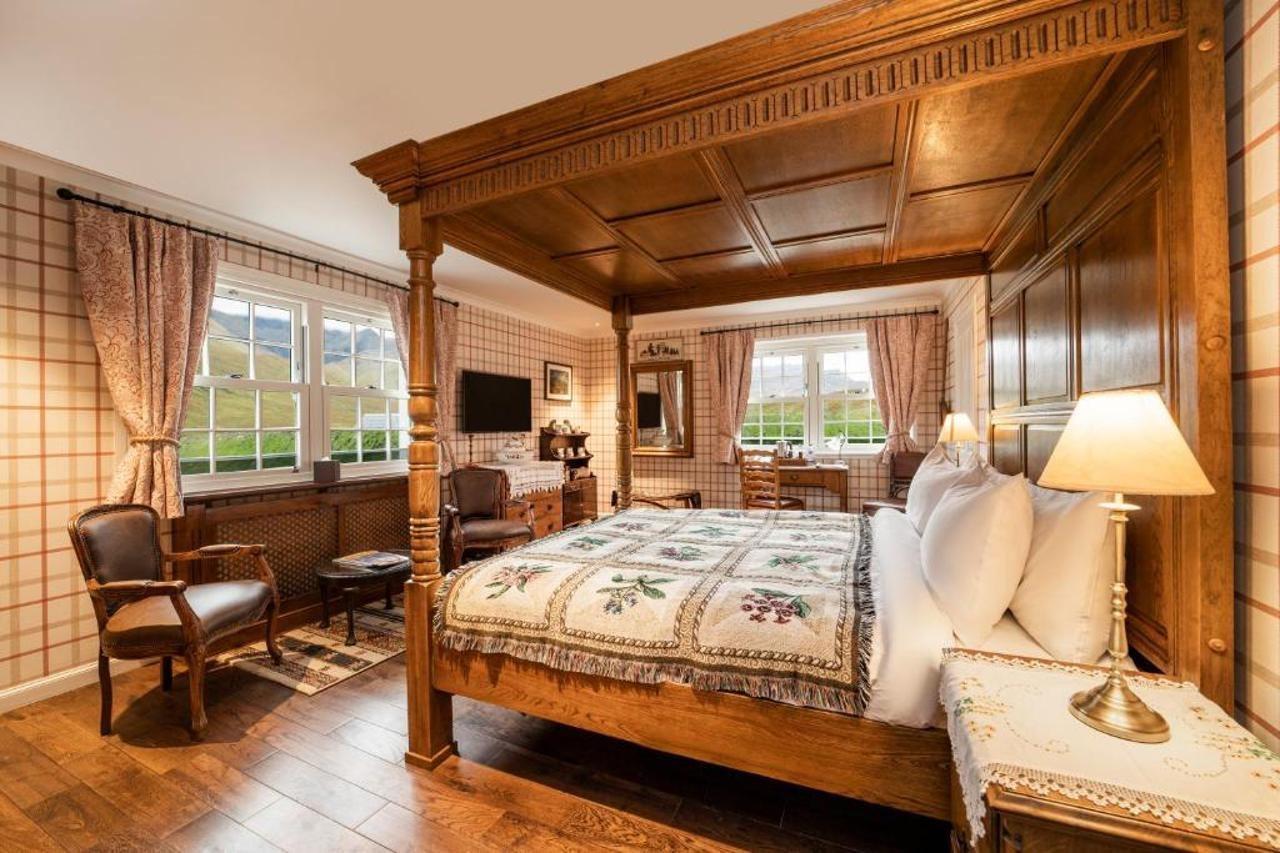 The Cluanie Inn Glenmoriston Экстерьер фото