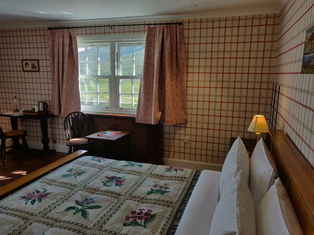 The Cluanie Inn Glenmoriston Экстерьер фото